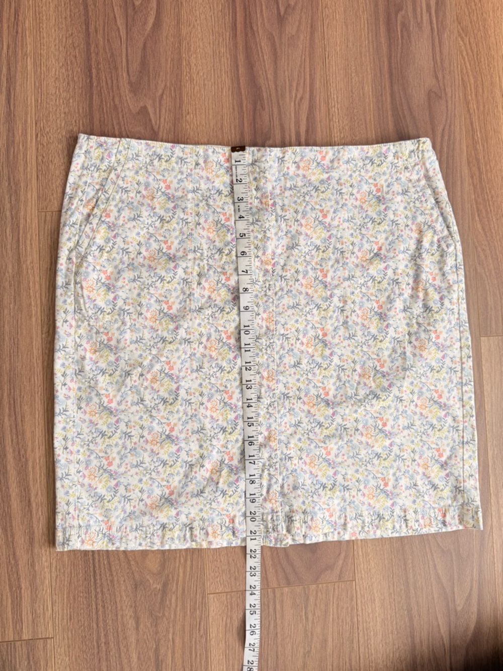 J. Jill Floral Print White Mini Skirt Size 18 Live-in Chino w Slit Summer Garden - Picture 9 of 10